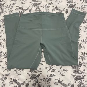 Lululemon Wunder Train High Rise 25” Size 10